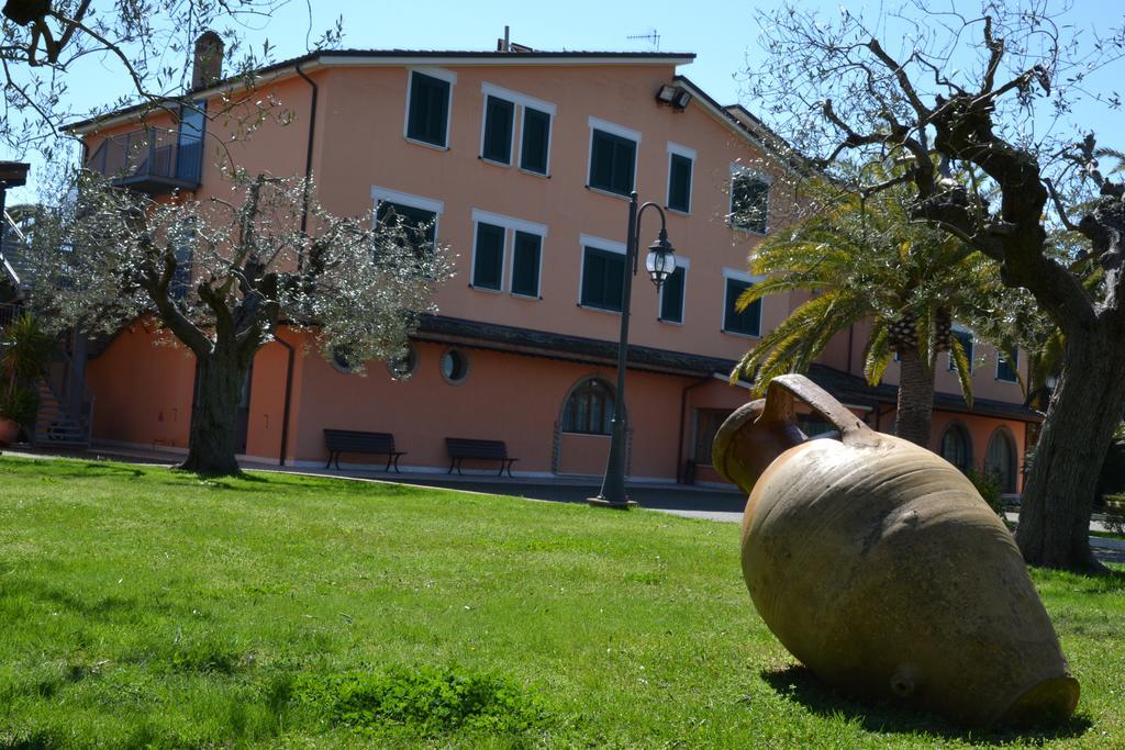Villa Luigi Hotel & Restaurant Nuova Gestione Villa Rosa Di Martinsicuro Kültér fotó