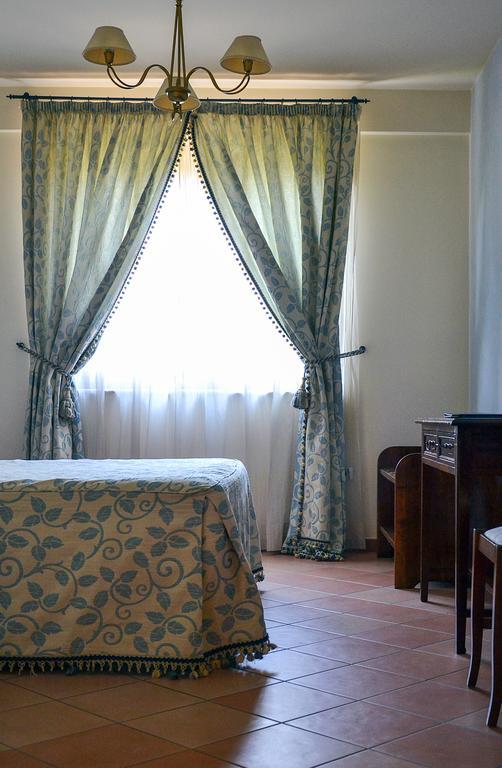 Villa Luigi Hotel & Restaurant Nuova Gestione Villa Rosa Di Martinsicuro Szoba fotó