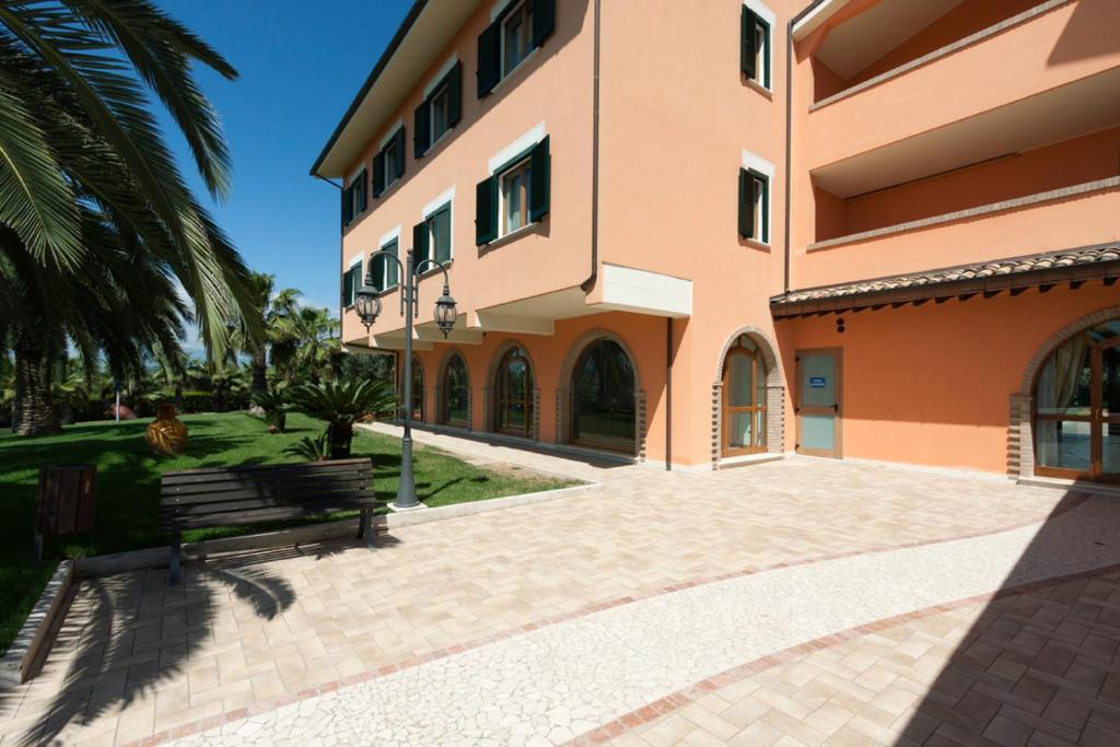 Villa Luigi Hotel & Restaurant Nuova Gestione Villa Rosa Di Martinsicuro Kültér fotó