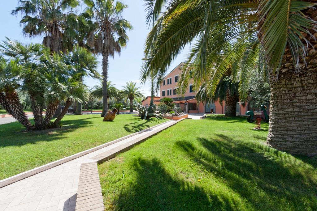 Villa Luigi Hotel & Restaurant Nuova Gestione Villa Rosa Di Martinsicuro Kültér fotó