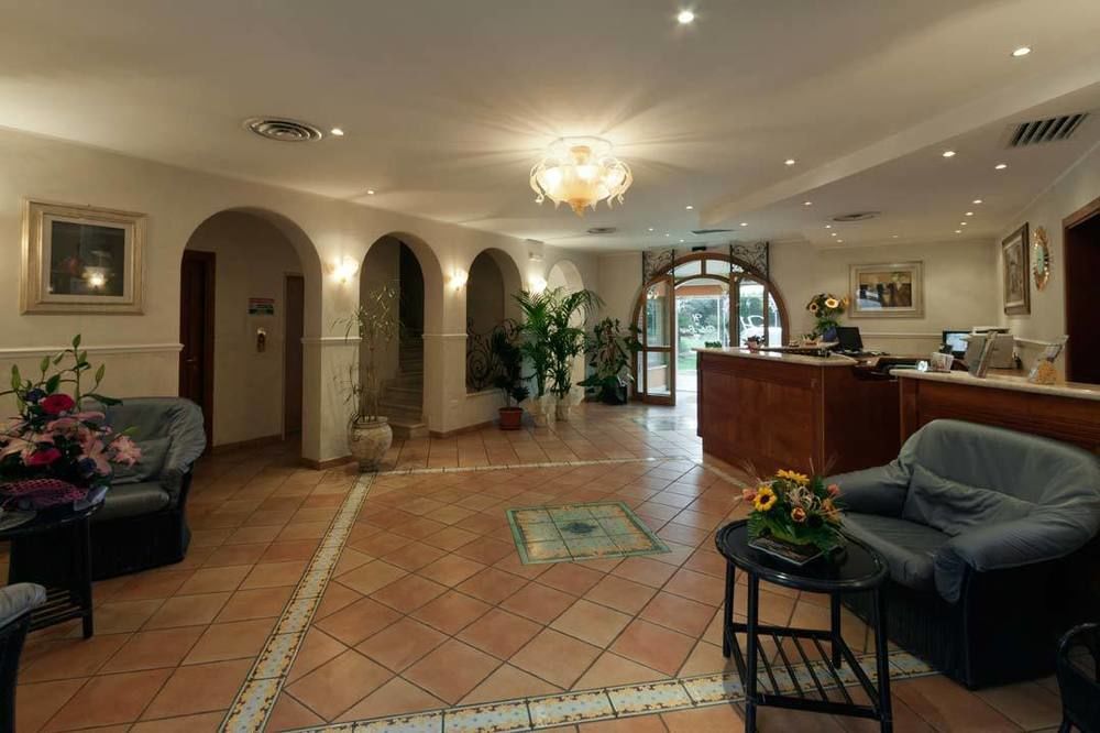 Villa Luigi Hotel & Restaurant Nuova Gestione Villa Rosa Di Martinsicuro Kültér fotó
