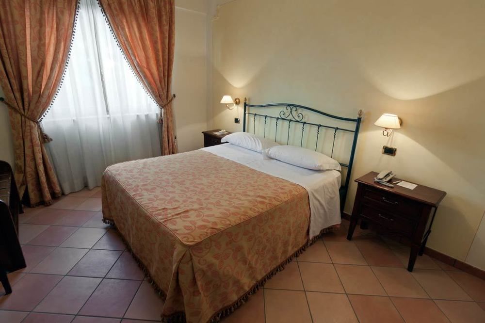 Villa Luigi Hotel & Restaurant Nuova Gestione Villa Rosa Di Martinsicuro Kültér fotó