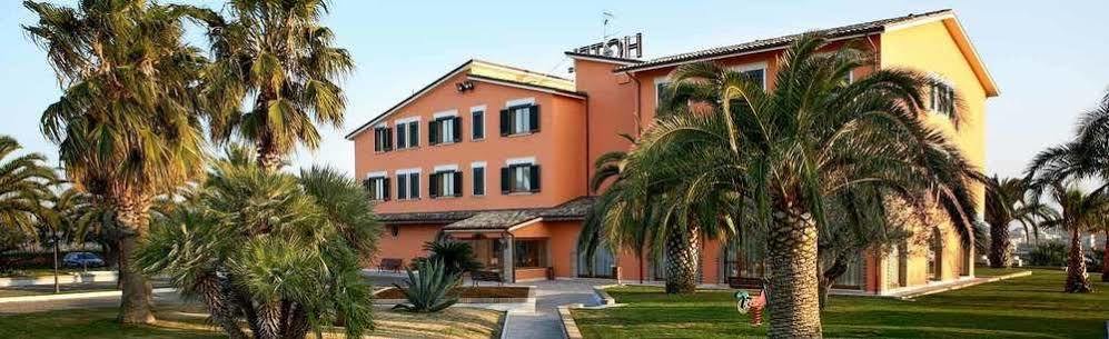Villa Luigi Hotel & Restaurant Nuova Gestione Villa Rosa Di Martinsicuro Kültér fotó