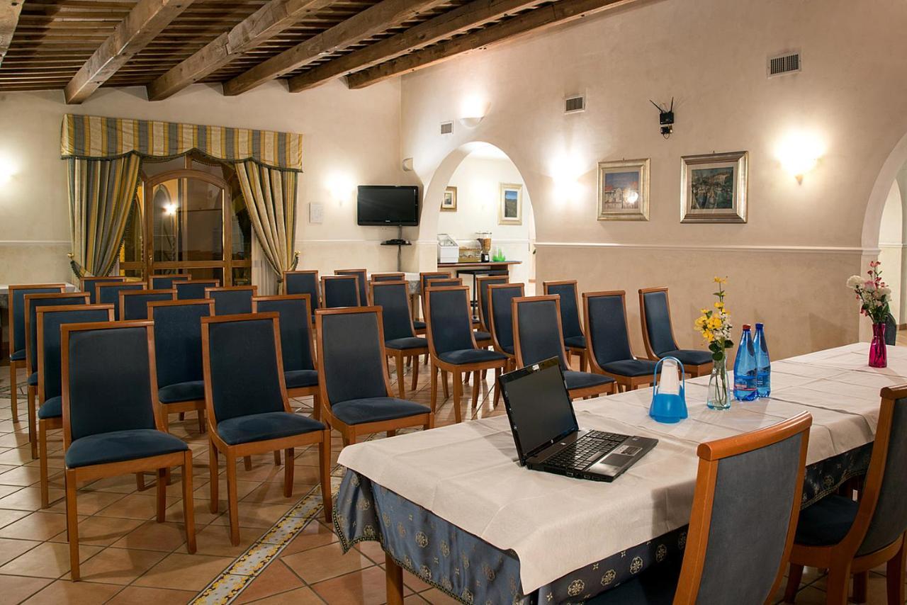 Villa Luigi Hotel & Restaurant Nuova Gestione Villa Rosa Di Martinsicuro Kültér fotó